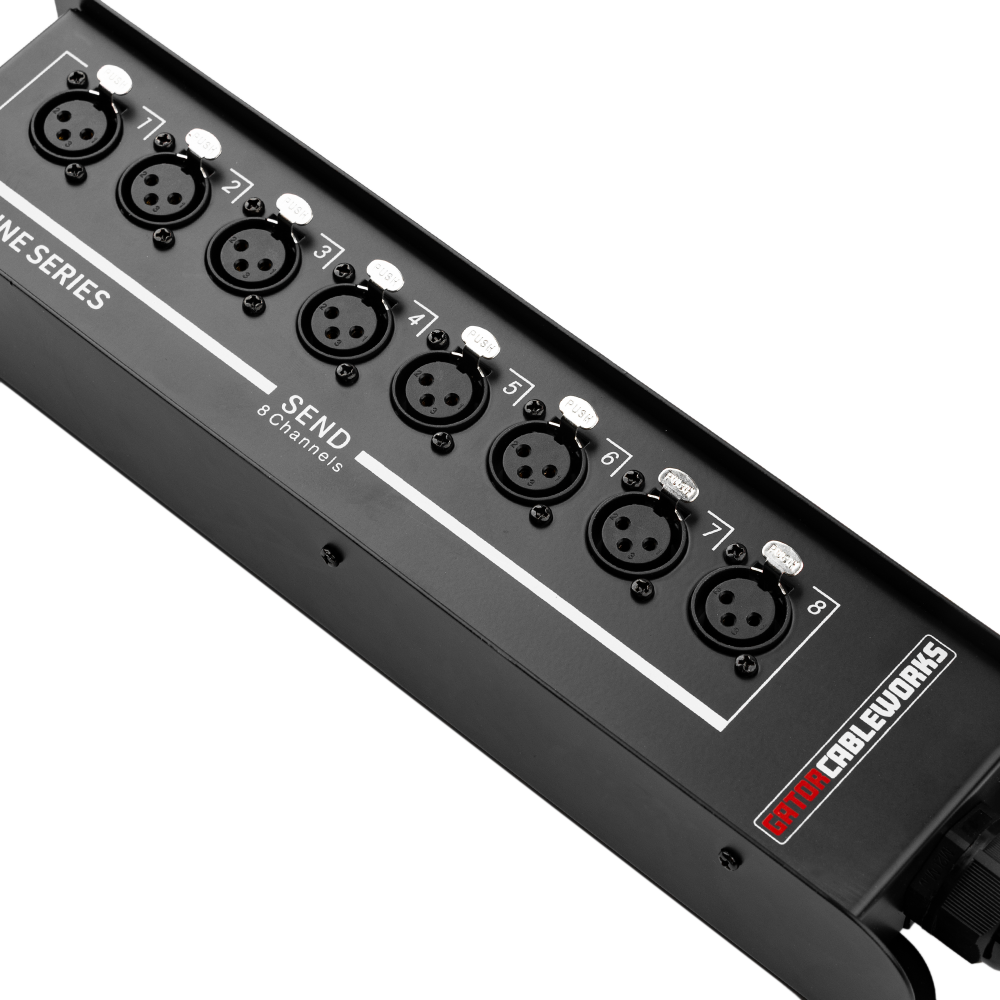 Çelik inline kutu üzerindeki numaralı XLR dişi girişler
