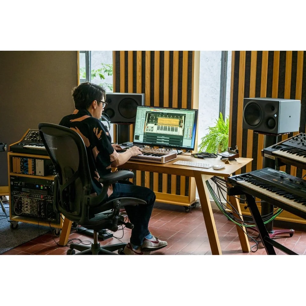 arturia-keylab-essential-61-mk3-midi-klavye-black-asimetrik-e-ticaret-gorsel4