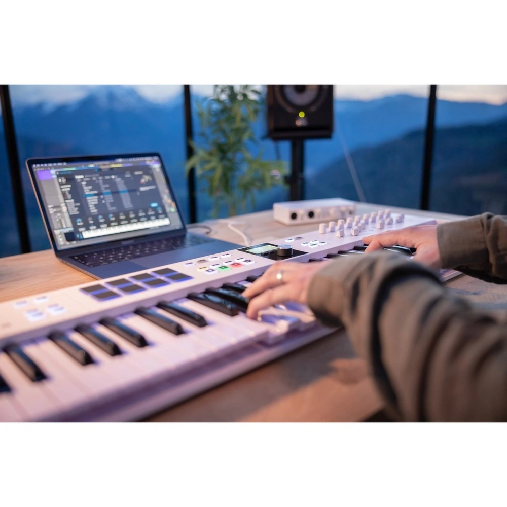 arturia-keylab-essential-61-mk3-midi-klavye-black-asimetrik-e-ticaret-gorsel3