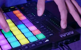 akai_apc_64_life_style_1