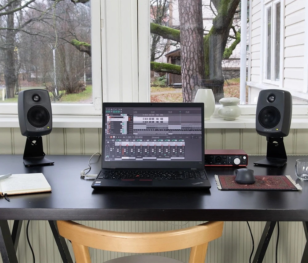 genelec-8010a-studyo-monitor-asimetrik-e-ticaret-gorsel1