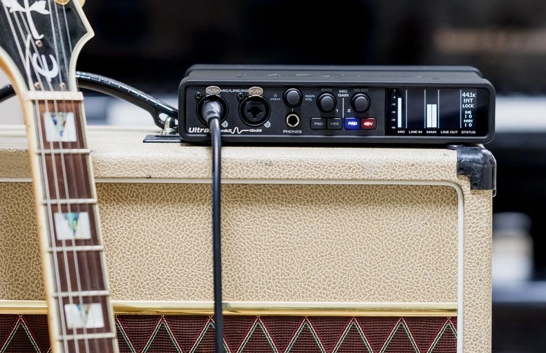 motu-utralite-mk5-usb-c-ses-karti-asimetrik-e-ticaret-gorsel3