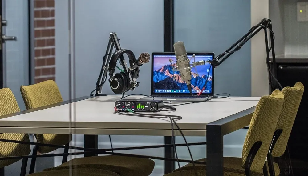 motu-m2-usb-c-ses-karti-asimetrik-e-ticaret-gorsel2