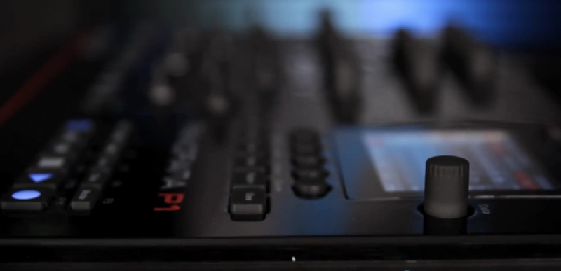 nektar-panorama-p1-midi-kontrol-unitesi-asimetrik-e-ticaret-gorsel3