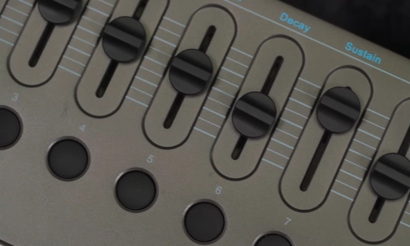 nektar-impact-lx49-usb-midi-klavye-asimetrik-e-ticaret-gorsel3