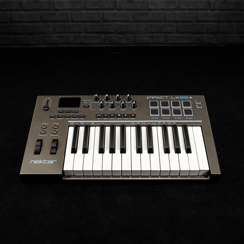 nektar-impact-lx25-usb-midi-klavye-asimetrik-e-ticaret-gorsel4