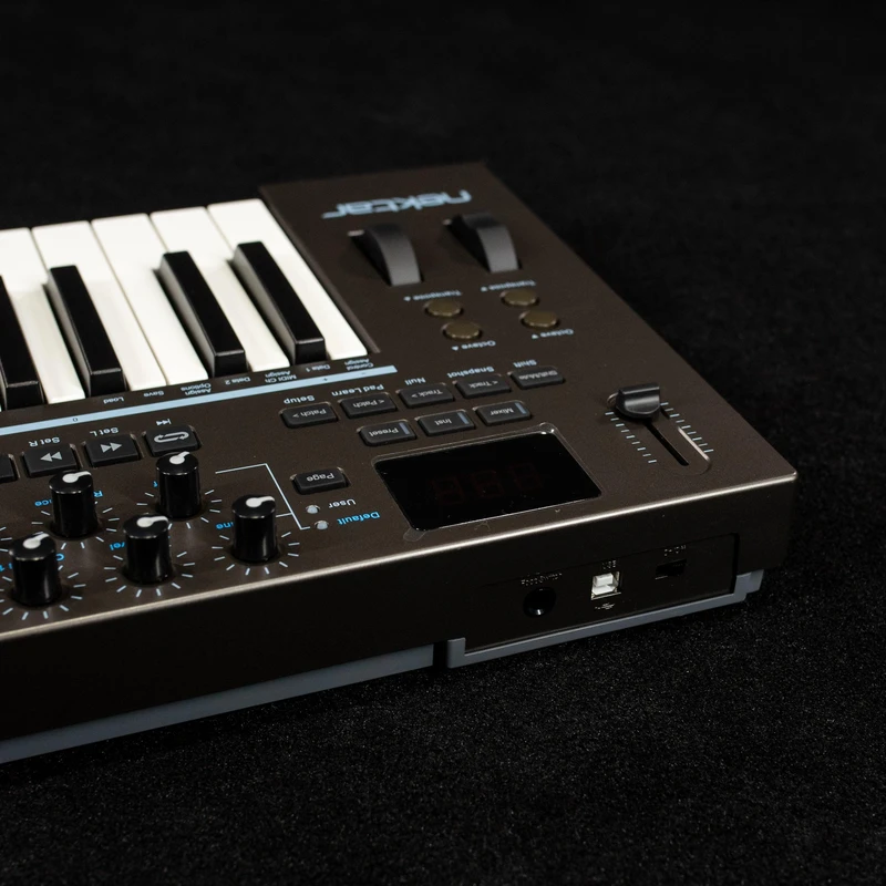 nektar-impact-lx25-usb-midi-klavye-asimetrik-e-ticaret-gorsel2