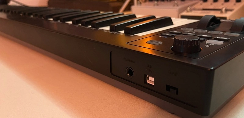 nektar-impact-gx61-usb-midi-klavye-asimetrik-e-ticaret-gorsel2