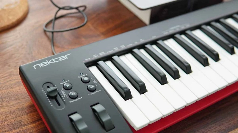 nektar-se49-usb-midi-klavye-asimetrik-e-ticaret-gorsel3