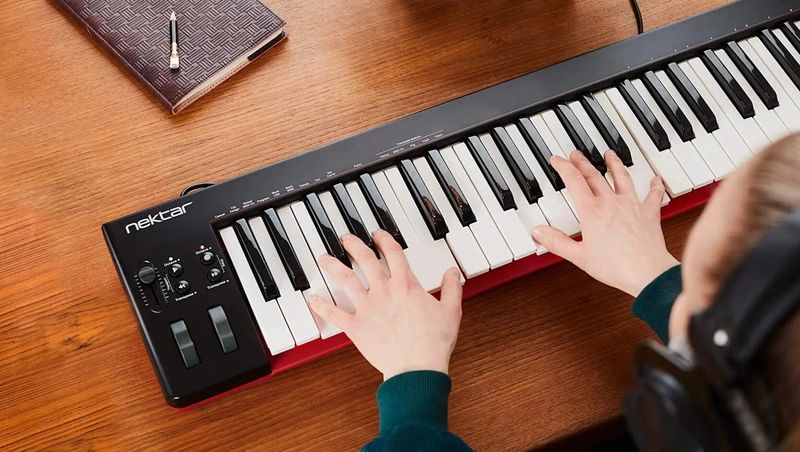 nektar-se61-61-tus-usb-midi-klavye-asimetrik-e-ticaret-gorsel4