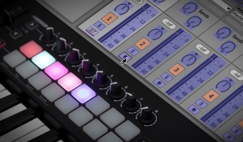 novation-launchkey-49-mk2-midi-klavye-asimetrik-e-ticaret-gorsel2