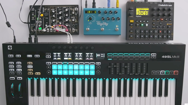 novation-61-sl-mkiii-61-tuslu-midi-klavye-asimetrik-e-ticaret-gorsel4