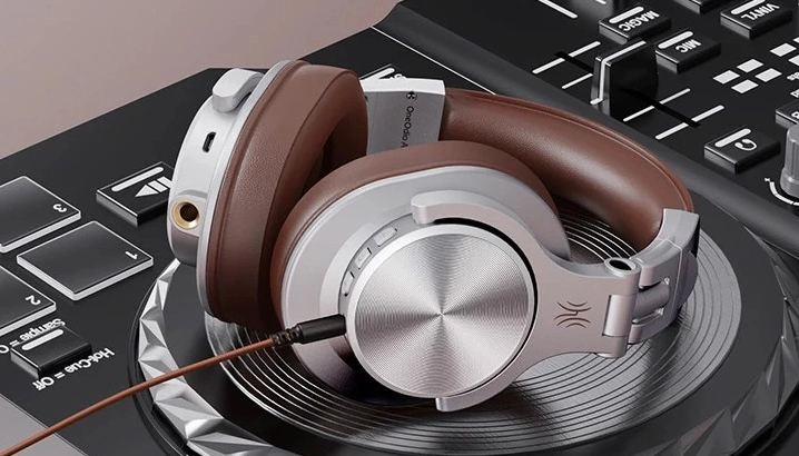 oneodio-a70-bluetooth-kablolu-kulaklik-elestirmenlerce-begenildi-asimetrik-e-ticaret-gorsel1