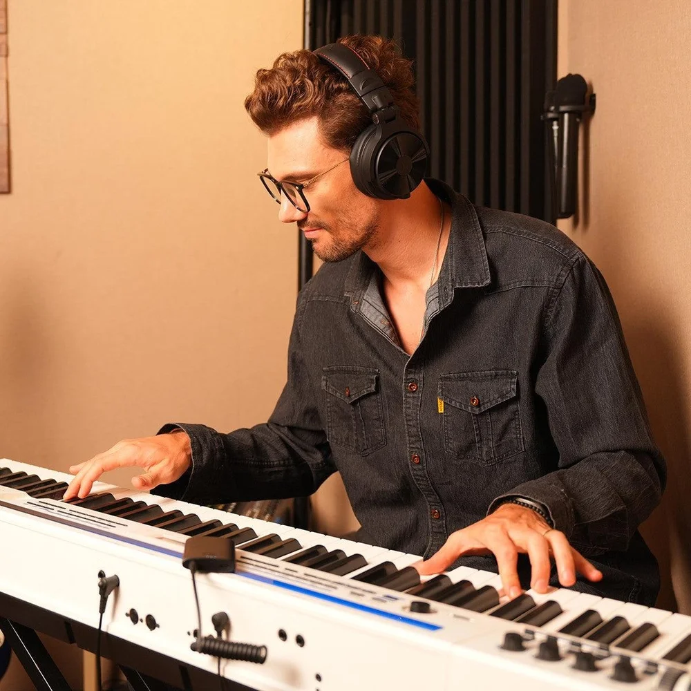 oneodio-studio-max-1-wireless-dj-kulakligi-asimetrik-e-ticaret-gorsel3