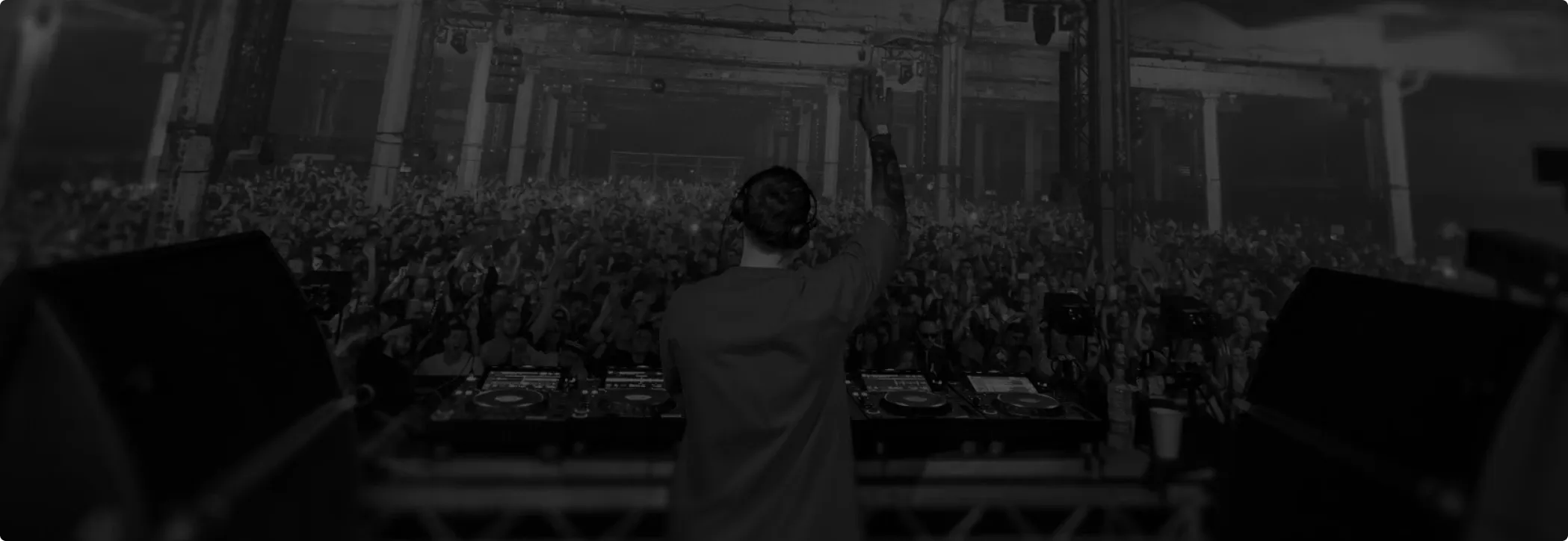 pineer-djm-v5-alphatheta-djm-v5-3-kanalli-profesyonel-dj-mixer-asimetrik-e-ticaret-görsel1