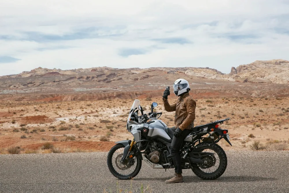 peak-design-motorcycle-bar-mount-asimetrik-e-ticaret-gorsel1