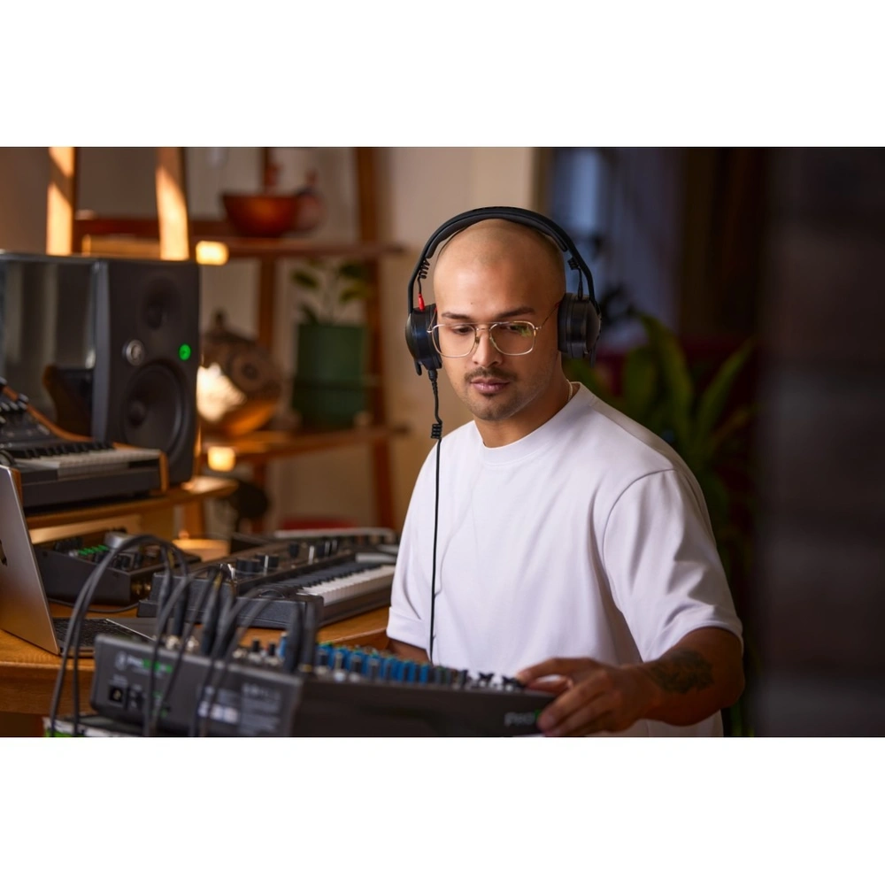 rode-nth-50-profesyonel-kulakustu-kulaklik-asimetrik-e-ticaret-gorsel4