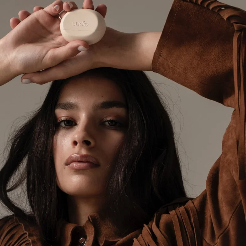 Bowers & Wilkins Px8