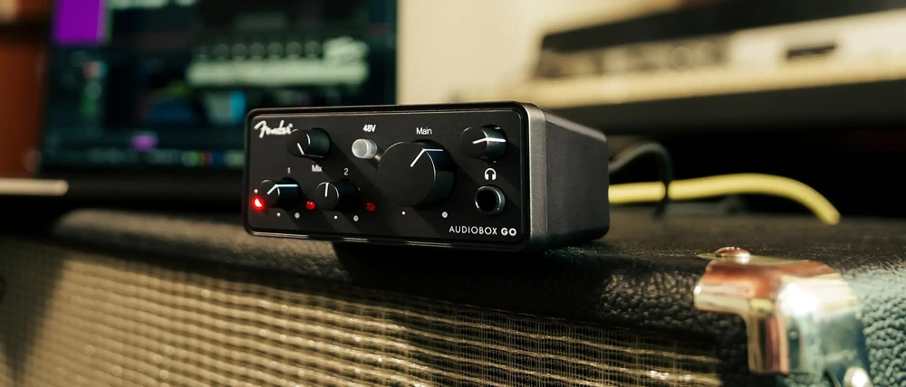fender-audiobox-go-ultra-compact-2x2-usb-c-24-bit-96-khz-ses-karti-asimetrik-e-ticaret-gorsel3