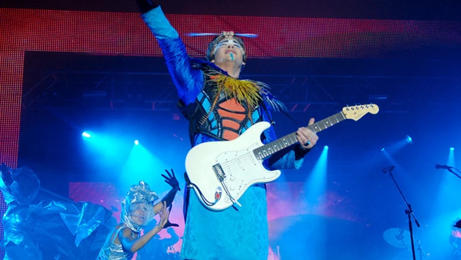 Empire of the Sun: Bir Müzik Grubunun Manifestosu