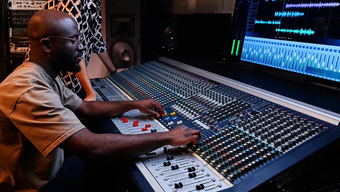 Sahne Arkasında Asla Konuşulmayan Ses Mühendisliği Sırları