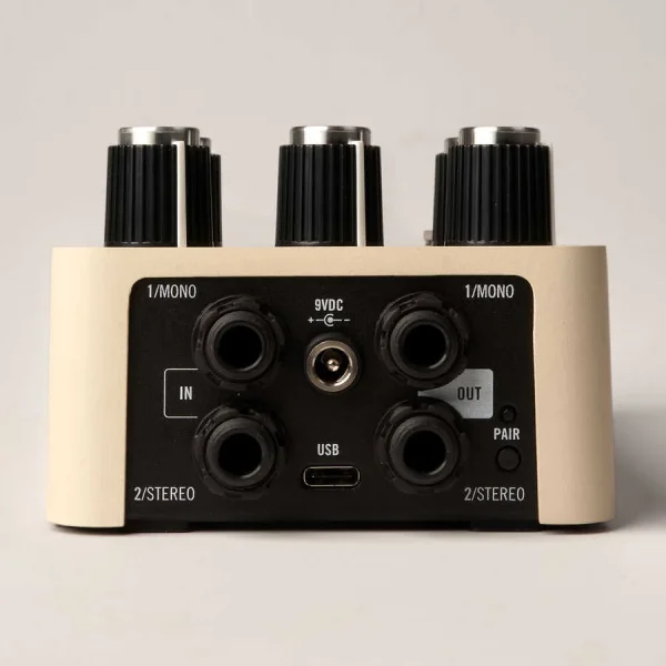 UAFX Astra Modulation Machine Pedal | 50'lerin Klasik Amerikan Tüplü Amplifikatörü - 4