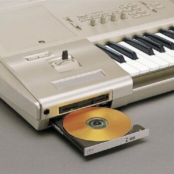 CDRW-1 (Triton St) - KORG