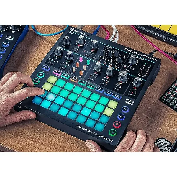 Circuit Mono Station - Launchpad - 3
