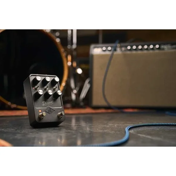 UAFX Dream '65 Reverb Amplifier Pedal - 6