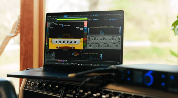 Fender Studio Pro - 2