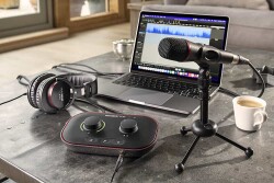Vocaster One Stüdyo Podcast Kit - 4