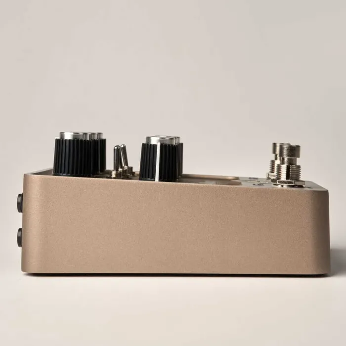 UAFX Golden Reverberator Pedal - 5