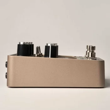 UAFX Golden Reverberator Pedal - 5