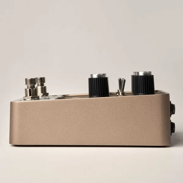 UAFX Golden Reverberator Pedal - 6
