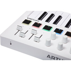MiniLab 3 Kompakt MIDI Klavye (Beyaz) - Thumbnail