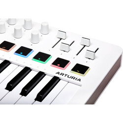 MiniLab 3 Kompakt MIDI Klavye (Beyaz) - Thumbnail