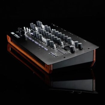 MINILOGUE XD-M - KORG
