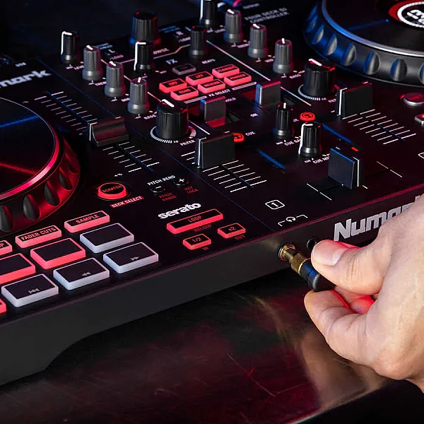 MixTrack Platinum FX / 4 Kanal DJ Kontroller - 5