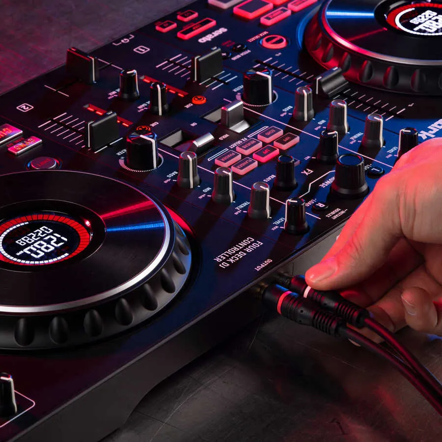 Numark MixTrack Platinum FX / 4 Kanal DJ Kontroller MixTrack