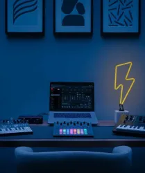 NOVATION Circuit Tracks Groovebox - 3