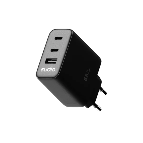 P3 GaN USB‑C Hızlı Şarj Adaptörü (65W) - 1