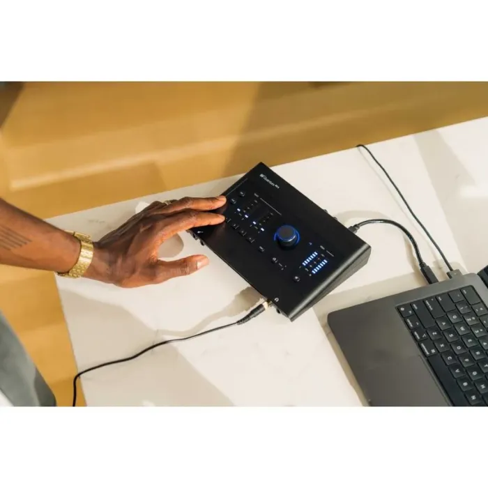 Quantum ES 4 USB-C Ses Kart - 6