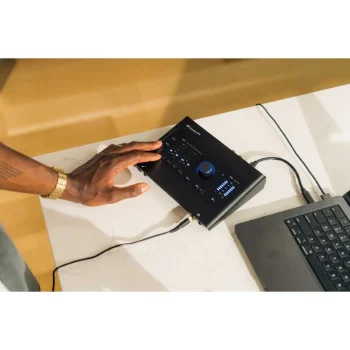 Quantum ES 4 USB-C Ses Kart - 6