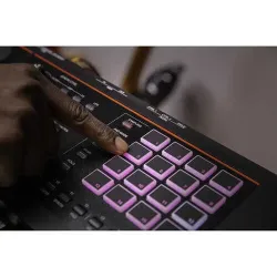 FANTOM-08 Workstation Performans Klavyesi - 3