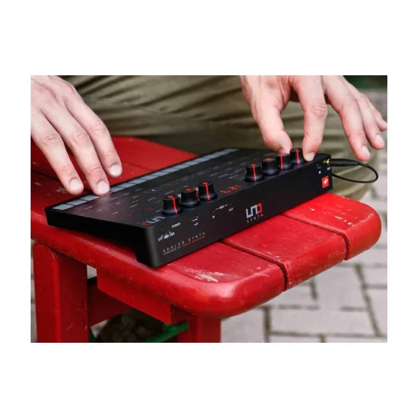 Uno Synth - Analog Synthesizer - 6