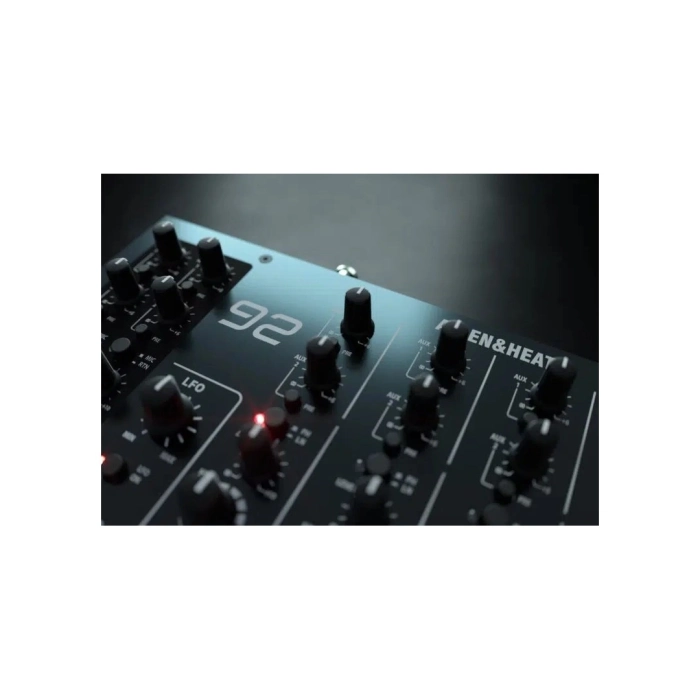 Xone:92 MK2 DJ Mikser - 4